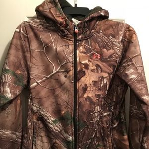 Under Armour Realtree camouflage jacket